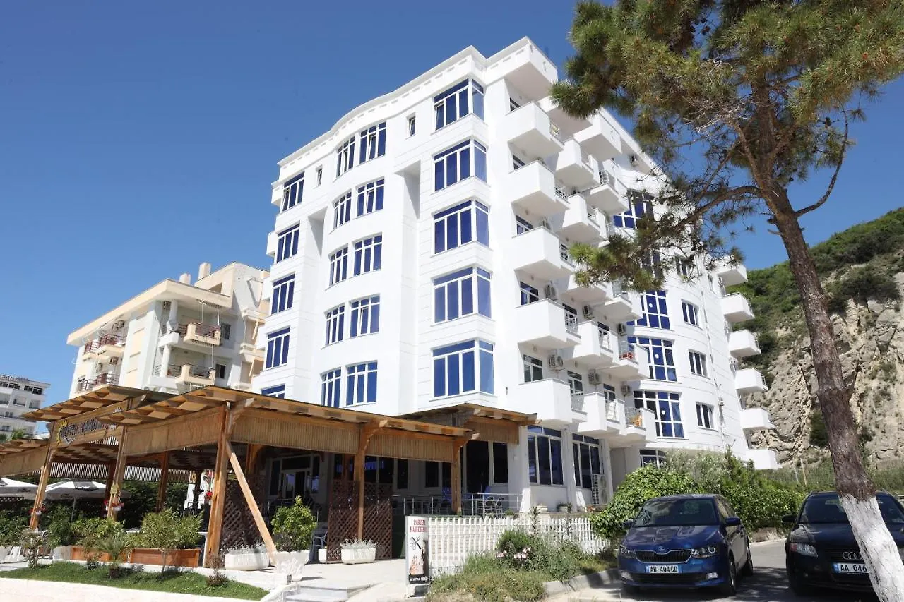 ***  Hotel Kamomil Škalngur アルバニア
