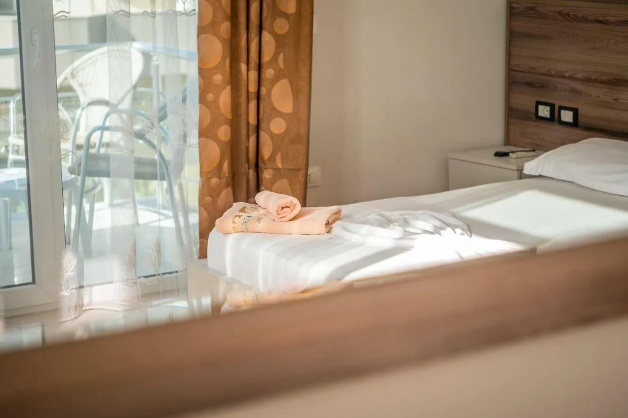 Hotel Kamomil Shkallnur Албания